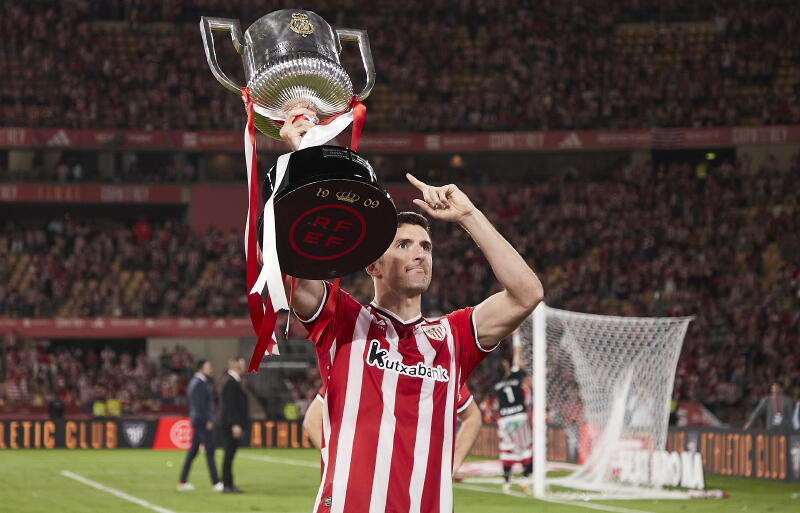 アスレティックDFビビアン