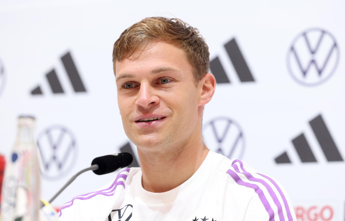 会見で質問に応じたキミッヒ