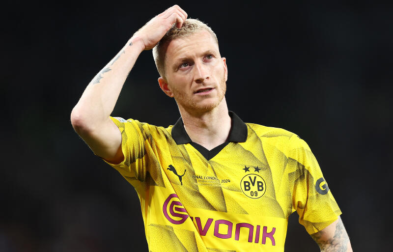 ドルトムント退団後の去就が注目されるロイス