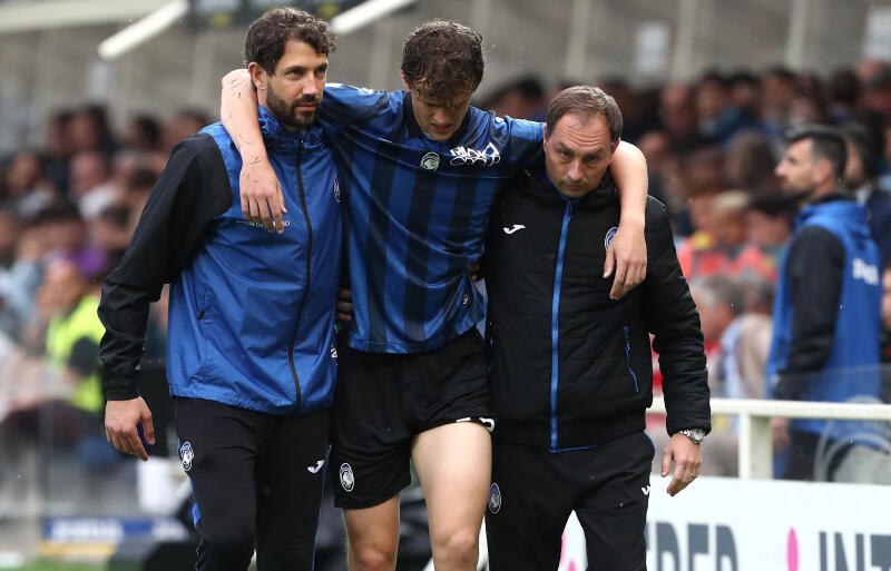 アタランタDFスカルヴィーニ