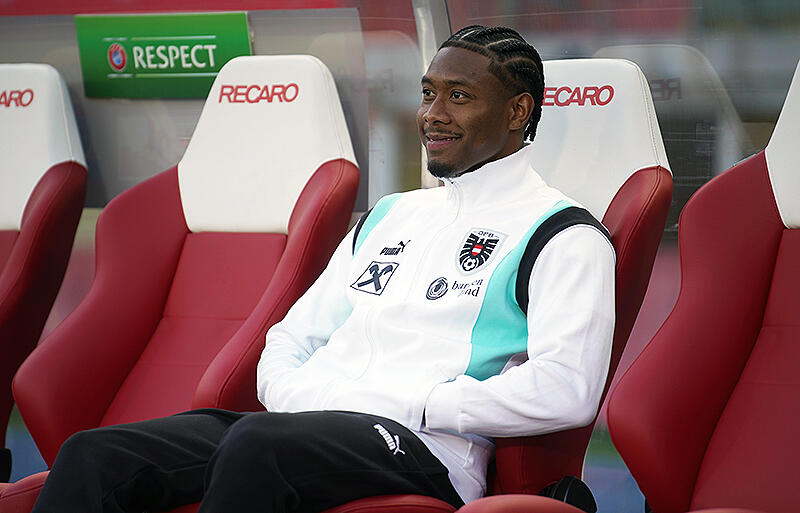 スタッフとしてユーロ参戦のアラバ