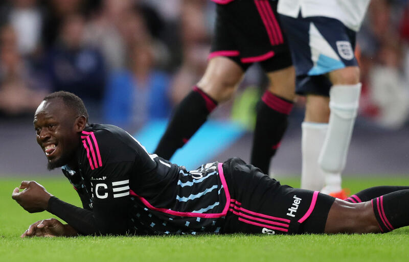 ワールドイレブンのキャプテンを務めたウサイン・ボルト氏