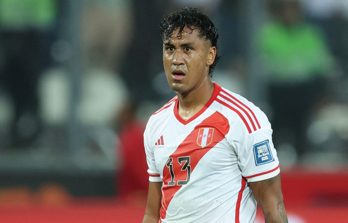 ペルー代表MFレナト・タピア(28)