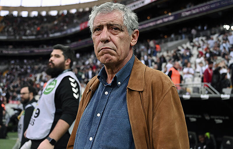 かつては長らくポルトガル代表を指揮のフェルナンド・サントス氏