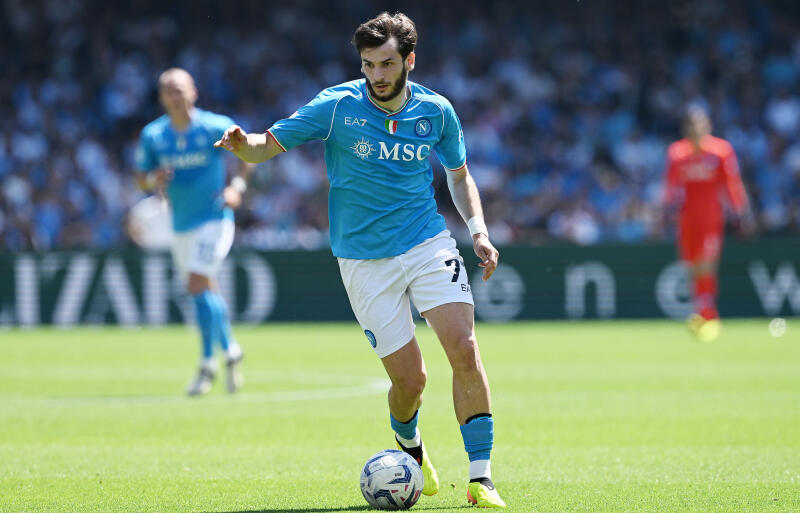 ナポリで去就注目のクワラツヘリア