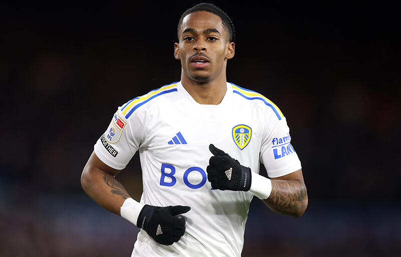 ブライトンがクリセンシオ・サマーフィル獲得に動き出す