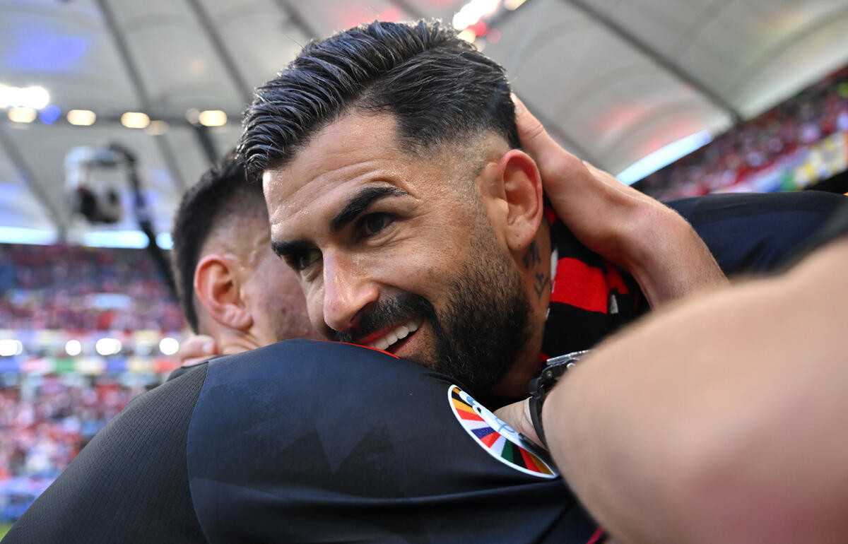 試合後に侮辱チャントを歌ったダク