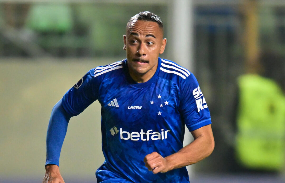 クルゼイロから京都へ期限付き移籍加入のラファエル・エリアス