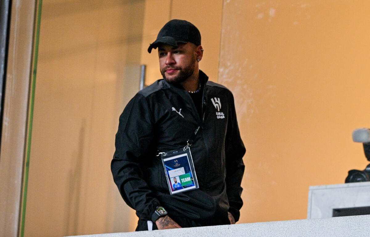 今大会はピッチ外から応援のネイマール