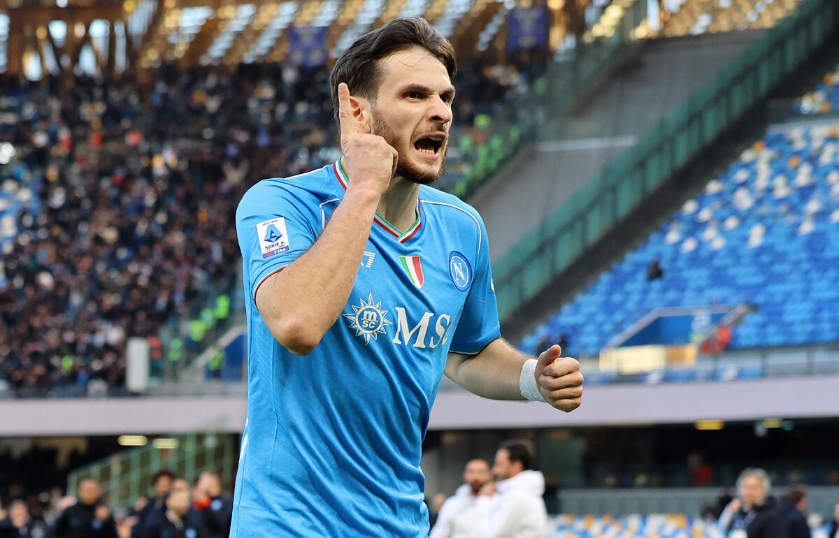 去就が注目されるナポリFWクワラツヘリア