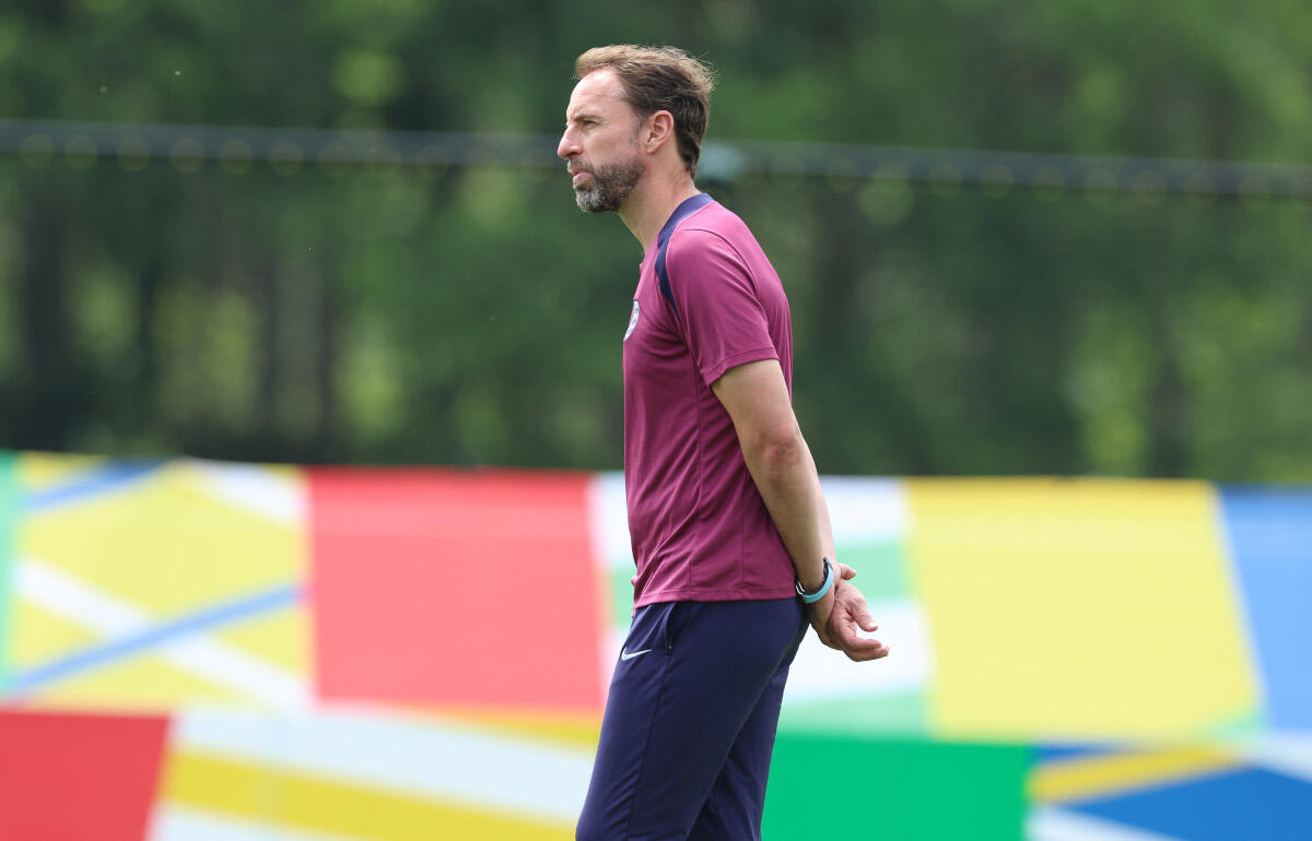 決勝トーナメント初戦へ向かうサウスゲイト監督