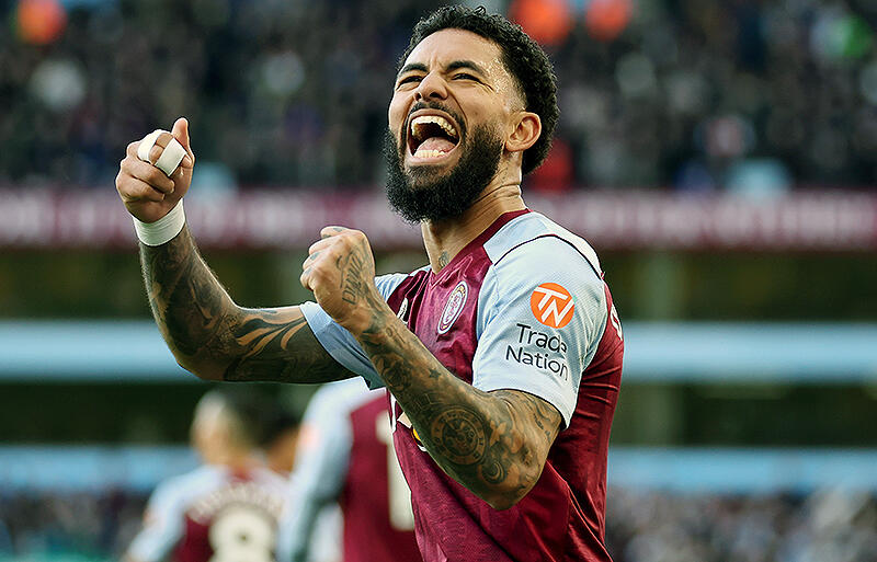 ユーベ行き決まったドウグラス・ルイス