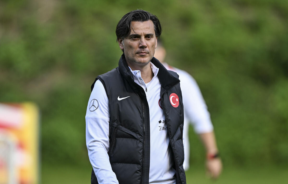 オーストリアを警戒するモンテッラ監督