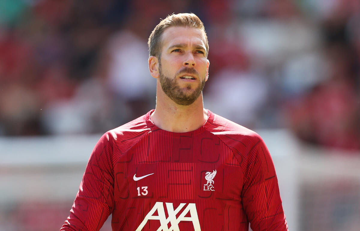 ベティス復帰のアドリアン