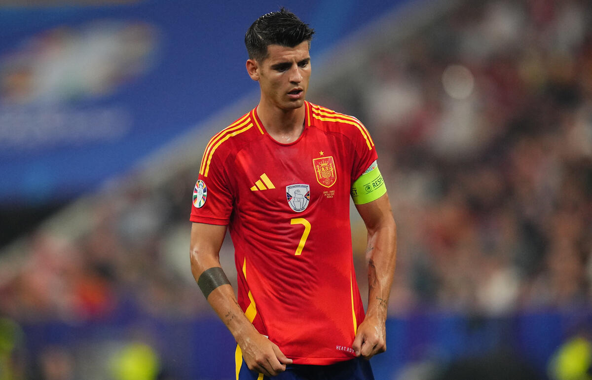 スペイン代表アルバロ・モラタ選手ユーロ2024ユニフォームvs