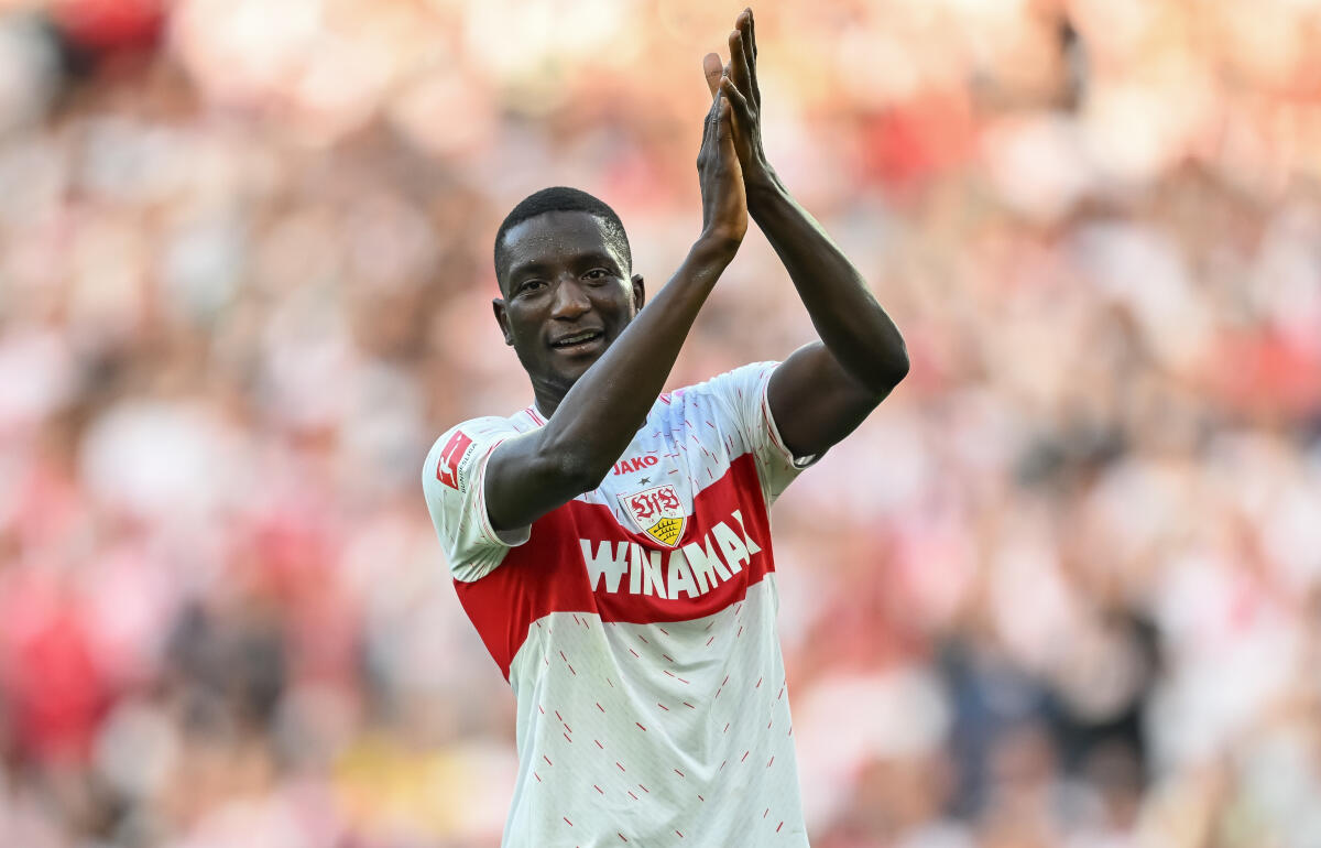 移籍の理由を語るFWギラシー