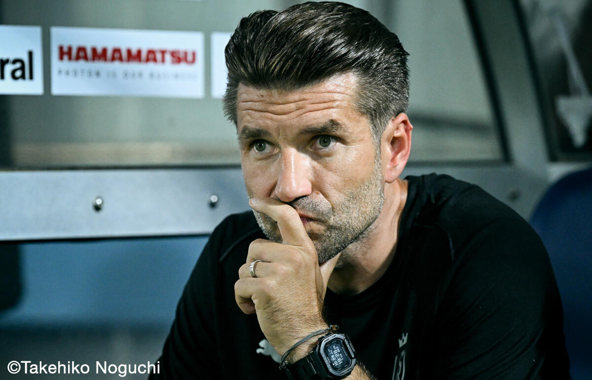 スタッド・ランスを指揮するエルスネル監督[写真]=野口岳彦