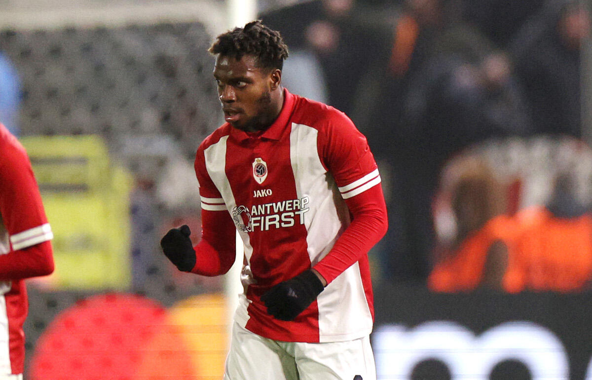 CLバルセロナ戦でもゴールのイレニーエナ