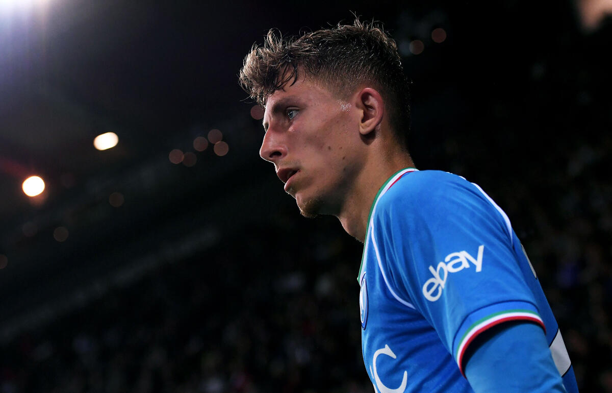 エバートンに加入するリンドストローム