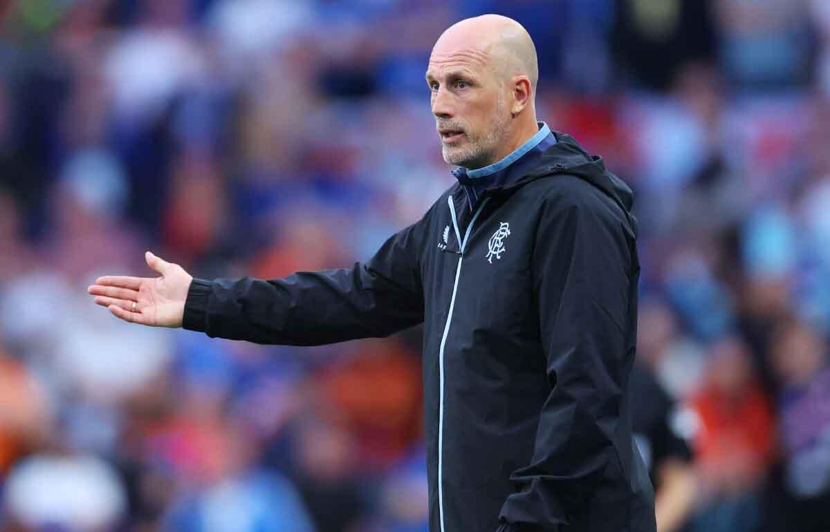 レンジャーズと新契約のクレメント監督