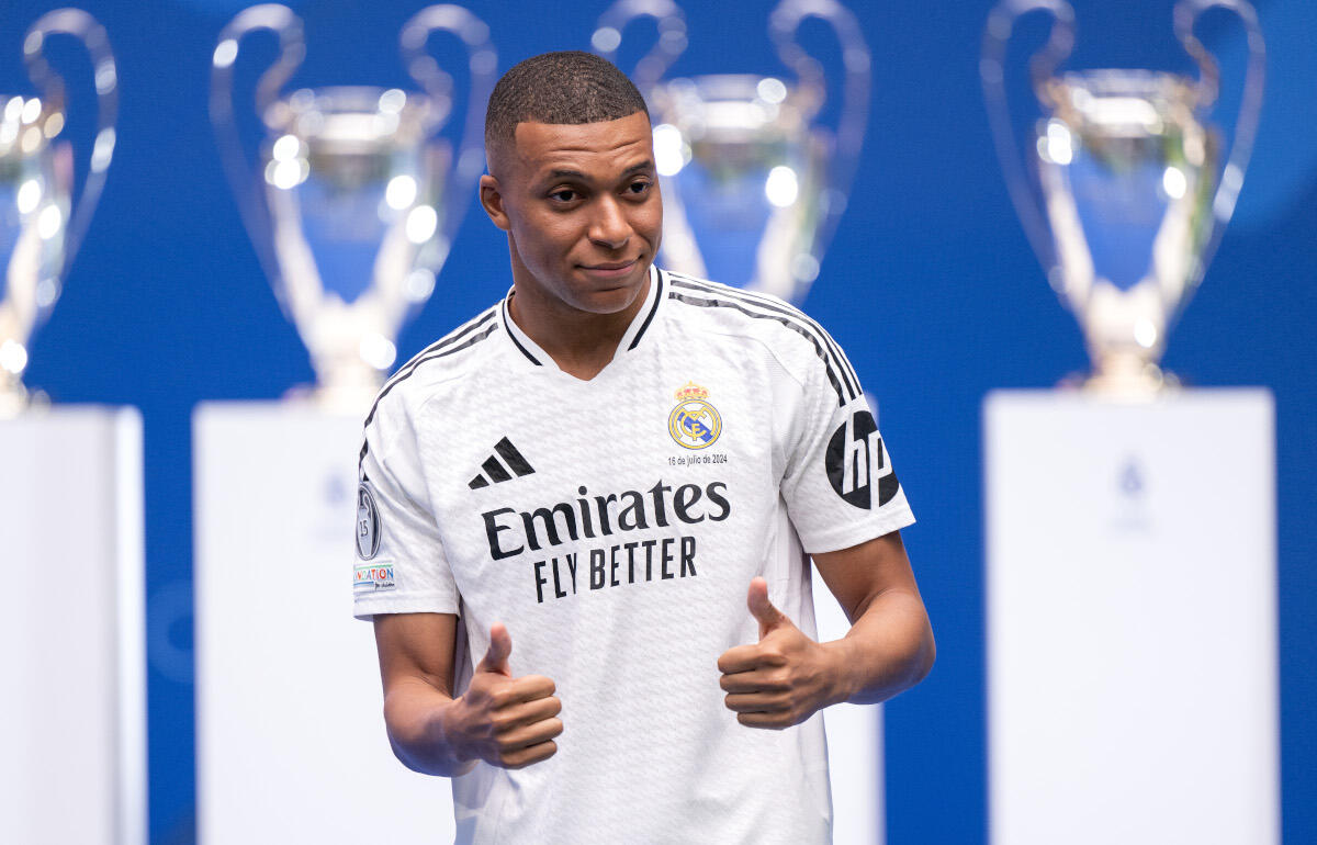 マドリーデビュー待たれるムバッペ