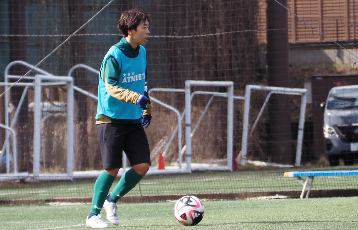 左ヒザの手術を受けた岩清水梓