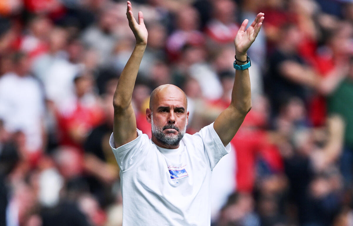 今季最初のタイトルを獲得したグアルディオラ監督