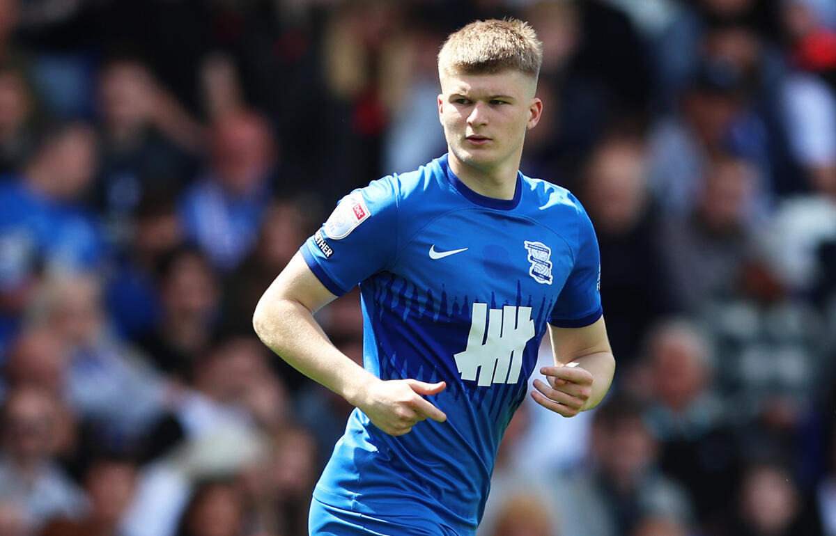 バーミンガムのアカデミー育ちのジェームズ