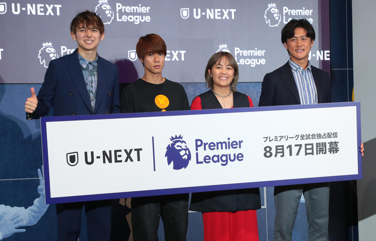 ハリー杉山さん、堀米雄斗さん、岩渕真奈さん、李忠成さん(左から)