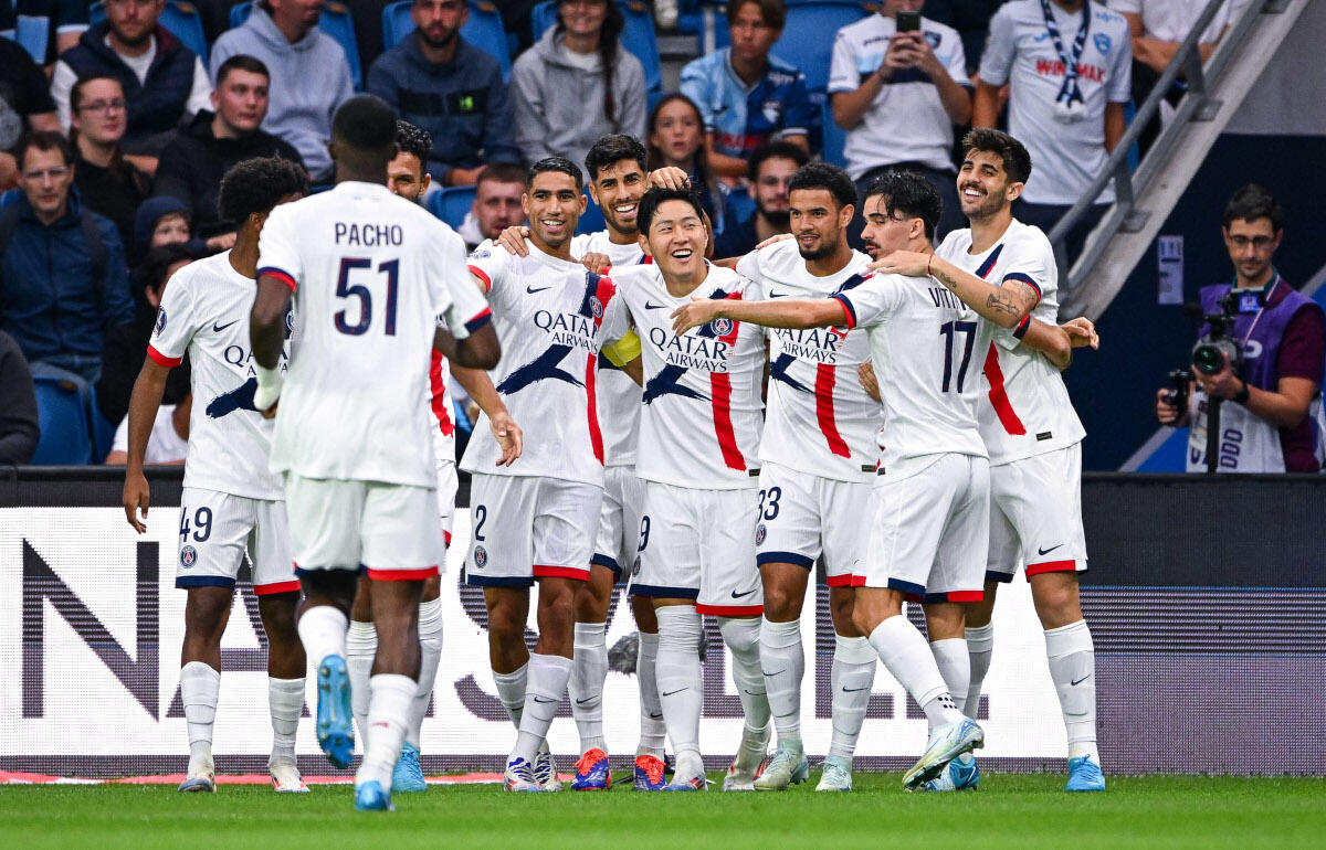 パリサンジェルマン 19 イ・ガンイン パリ・サンジェルマン 23-24 ホーム 半袖 ユニフォーム No.19 イ