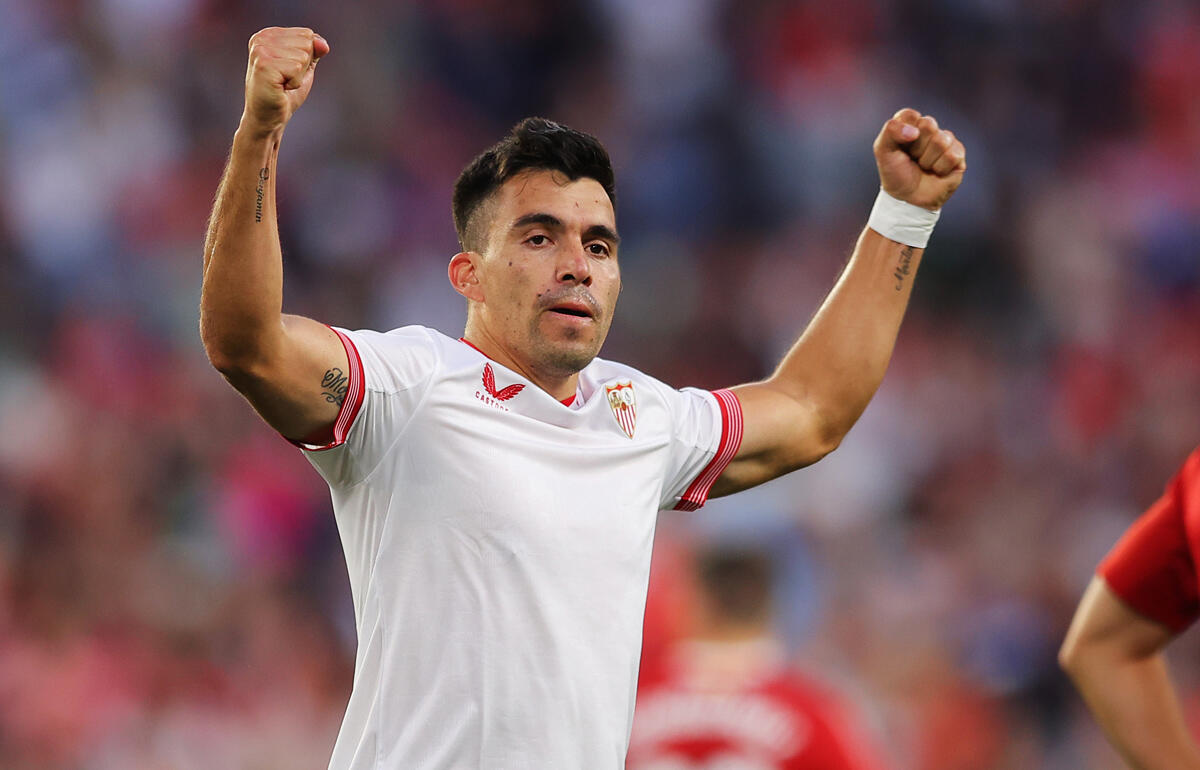 アルゼンチン代表DFアクーニャが母国帰還