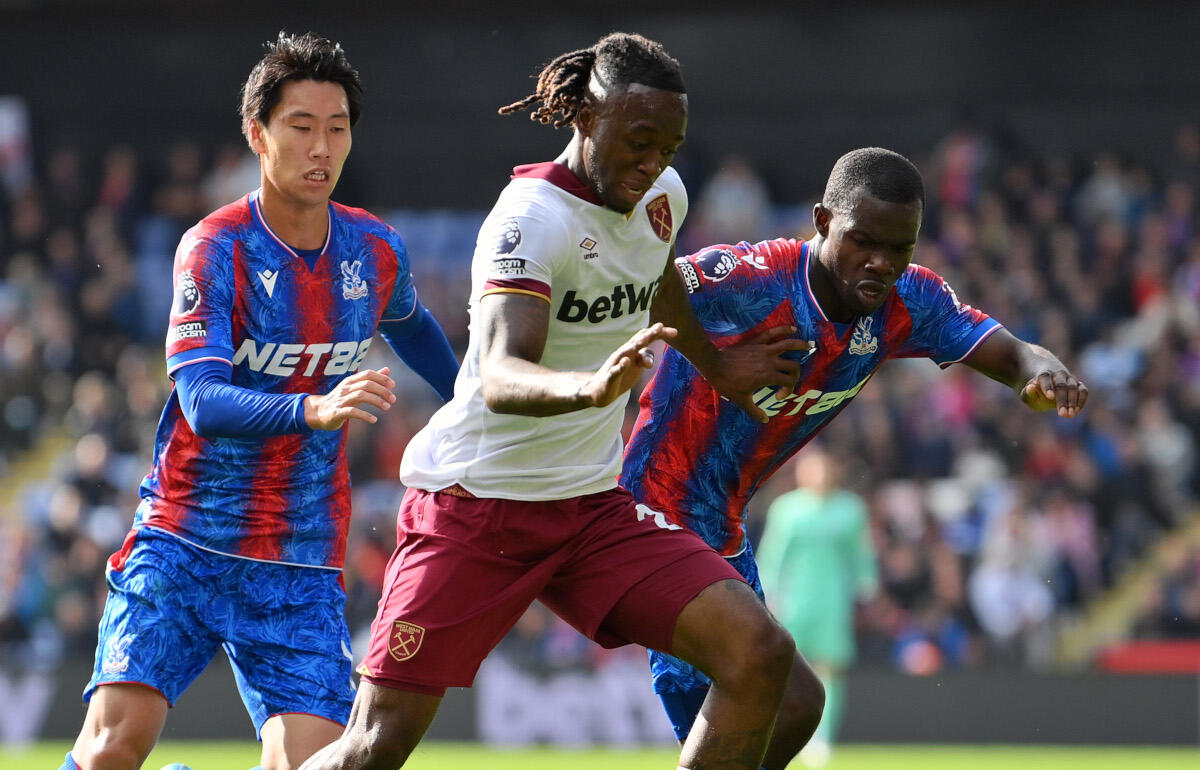 ウェストハムでプレーするワン＝ビサカ