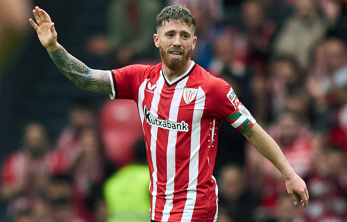アスレティックビルバオ　ムニアイン　ユニフォーム　スペイン代表　サッカー アスレティックビルバオ ムニアイン ユニフォーム スペイン代表