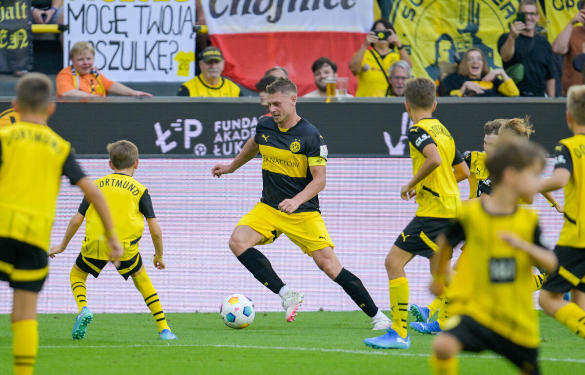 ドルトムントで引退試合を行ったピシュチェク