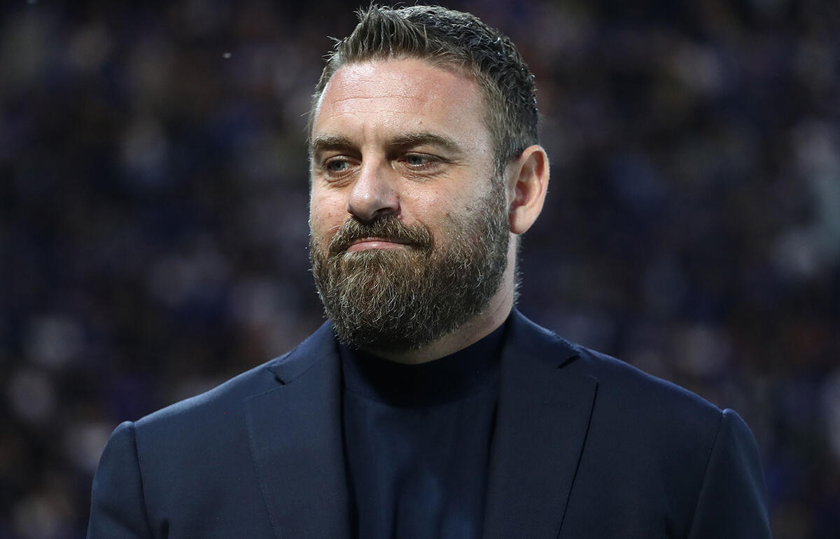 エル・シャーラウィが解任のデ・ロッシ監督に感謝のメッセージ