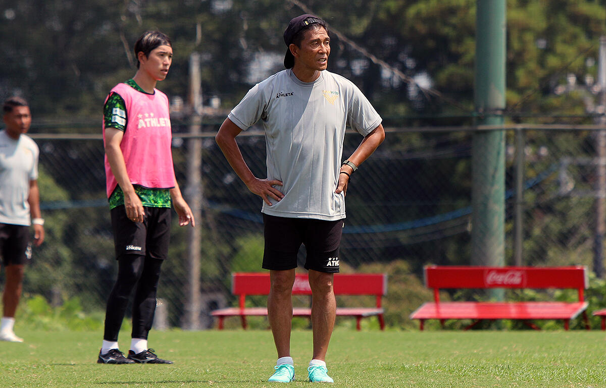 1カ月ぶりのホームゲームに臨む城福監督