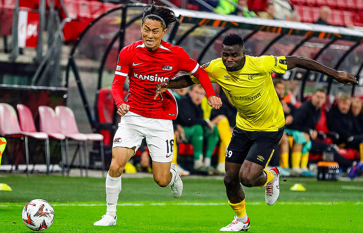 毎熊は欧州デビュー戦で白星発進