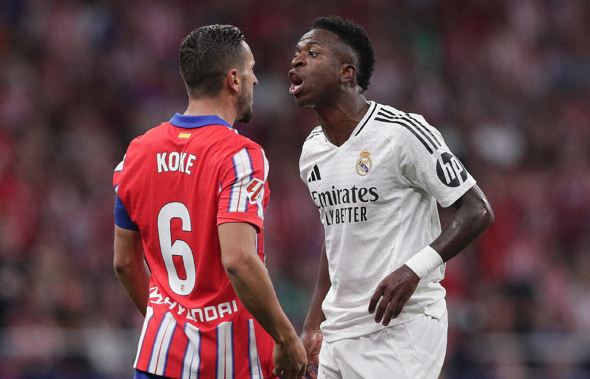 言い合うコケとヴィニシウス