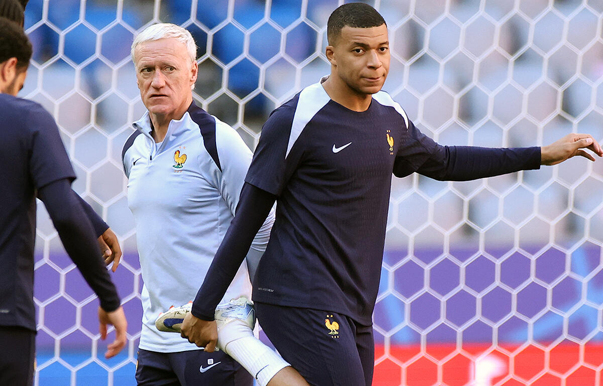 デシャン監督はムバッペを擁護