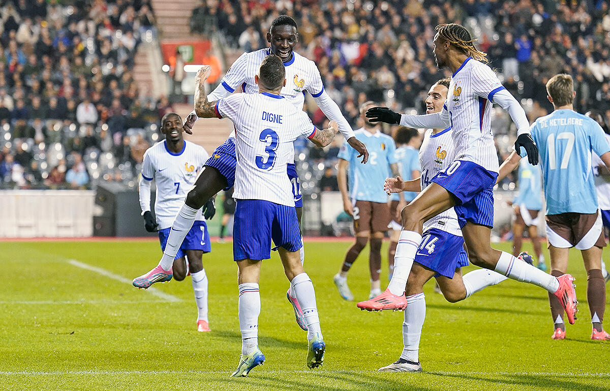 フランスが敵地でベルギー撃破