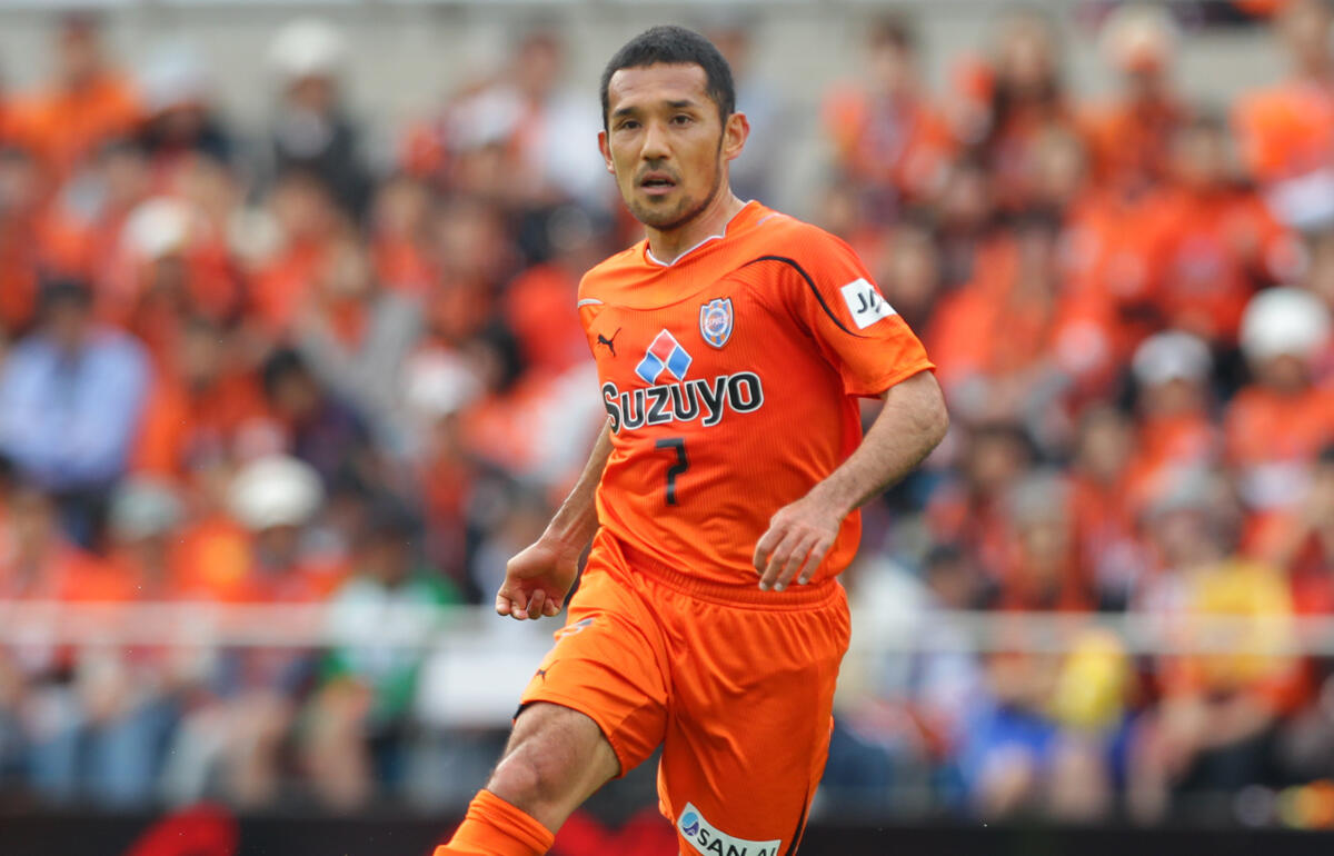 32年の現役生活に別れを告げる伊東輝悦