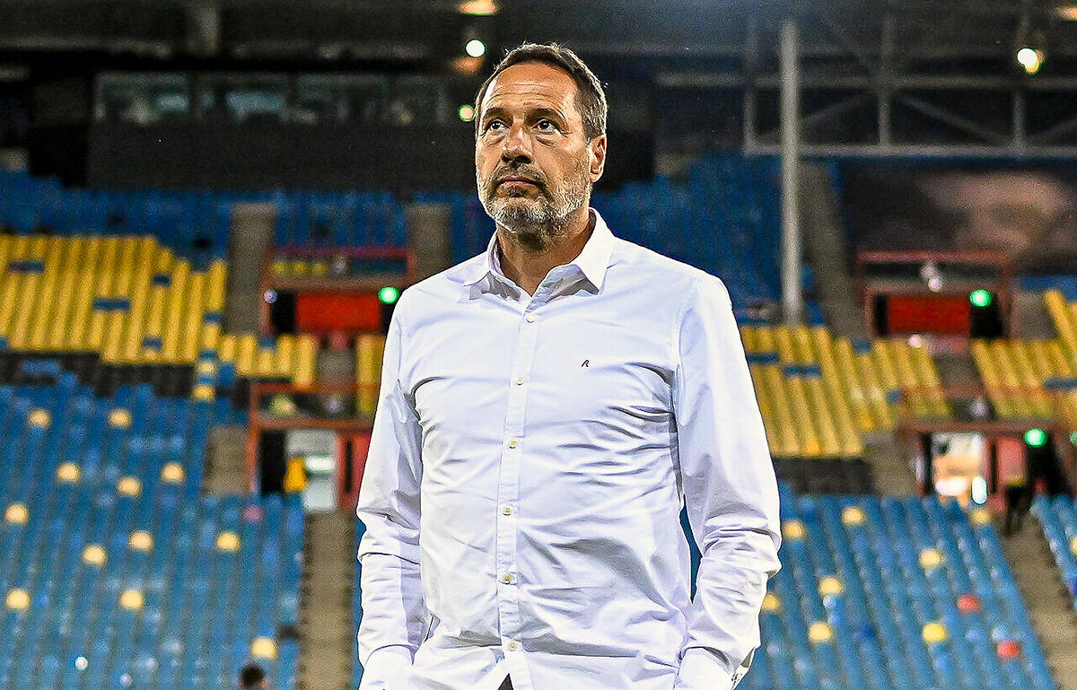 アヤックス退団のファント・シップ氏