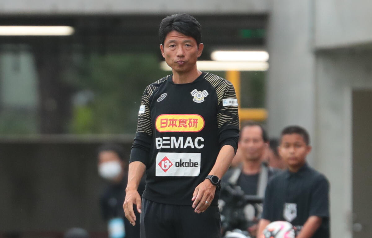 今治退任の服部年宏監督