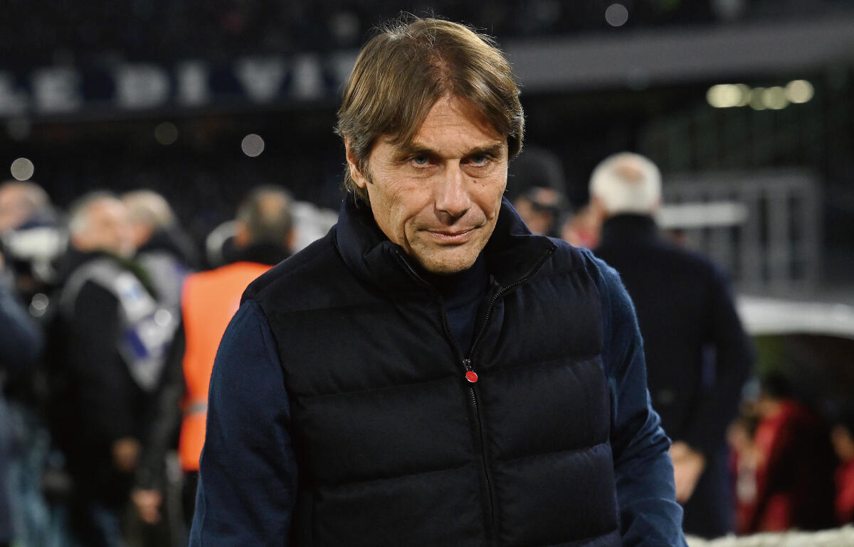 ナポリのアントニオ・コンテ監督