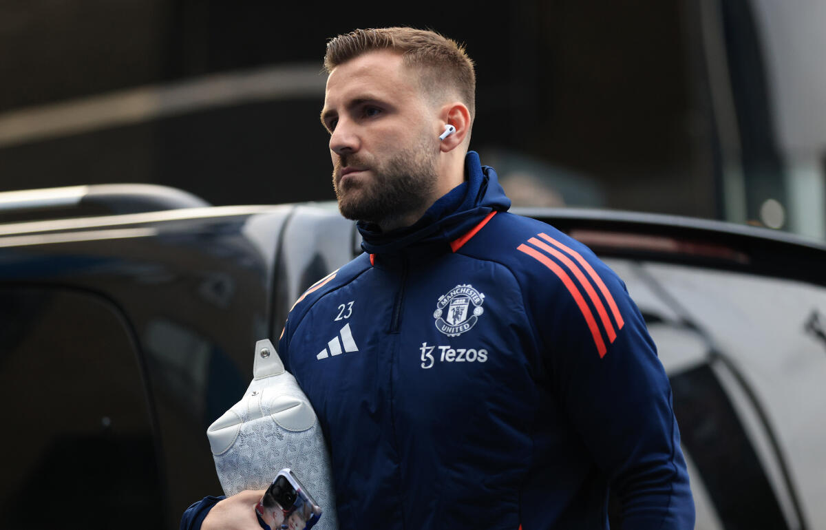 またもケガに泣くルーク・ショー