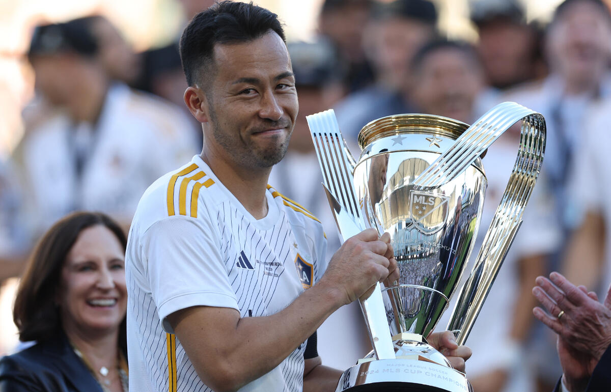 キャプテンとしてクラブ初タイトルの吉田麻也