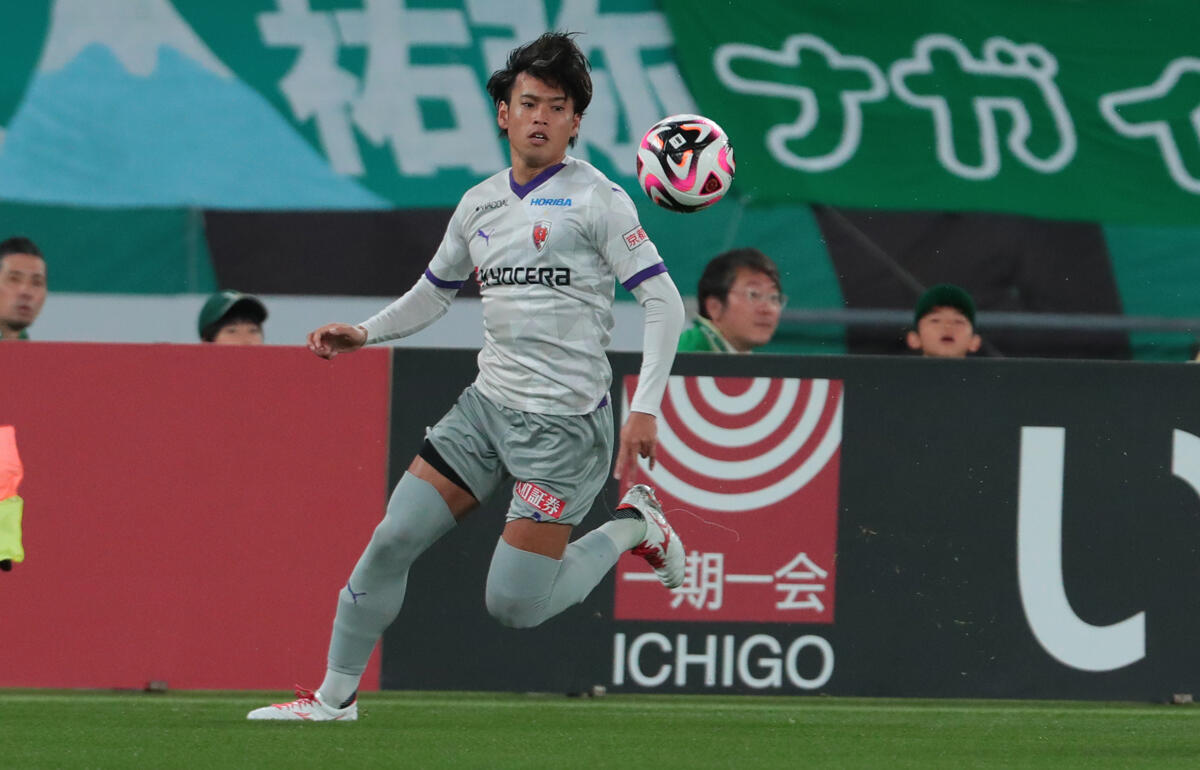 来季も京都でプレーする福田心之助(上中央)