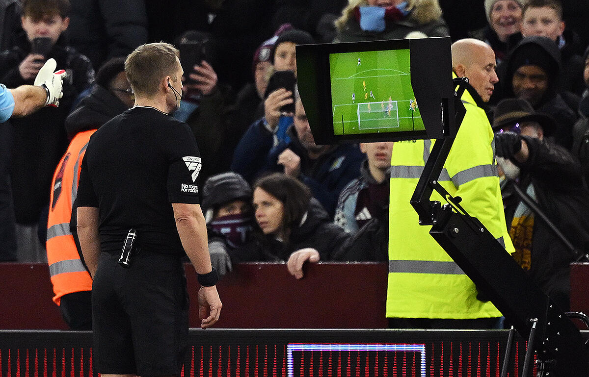 VARアナウンスが試験導入