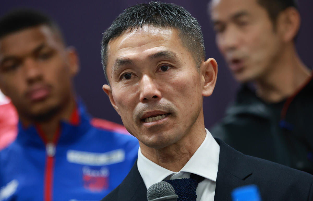 新シーズンへ意気込みを語る松橋力蔵監督