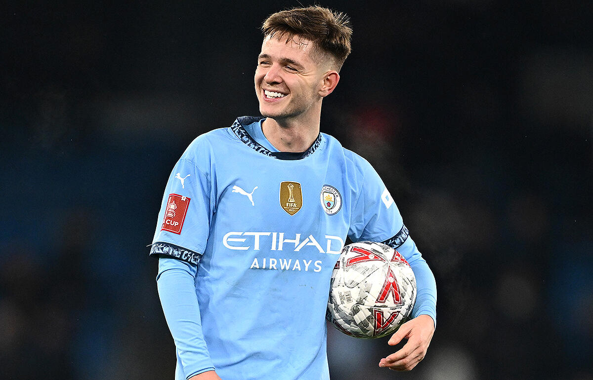 マカティーのハットトリックなどで圧勝